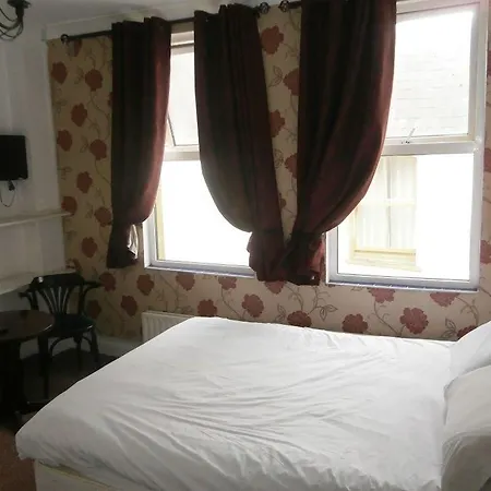 Windsor House 2* كورك